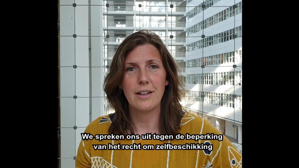 Raadslid Erlijn Wenink spreekt zich uit tegen de anti-abortusbeweging in een video