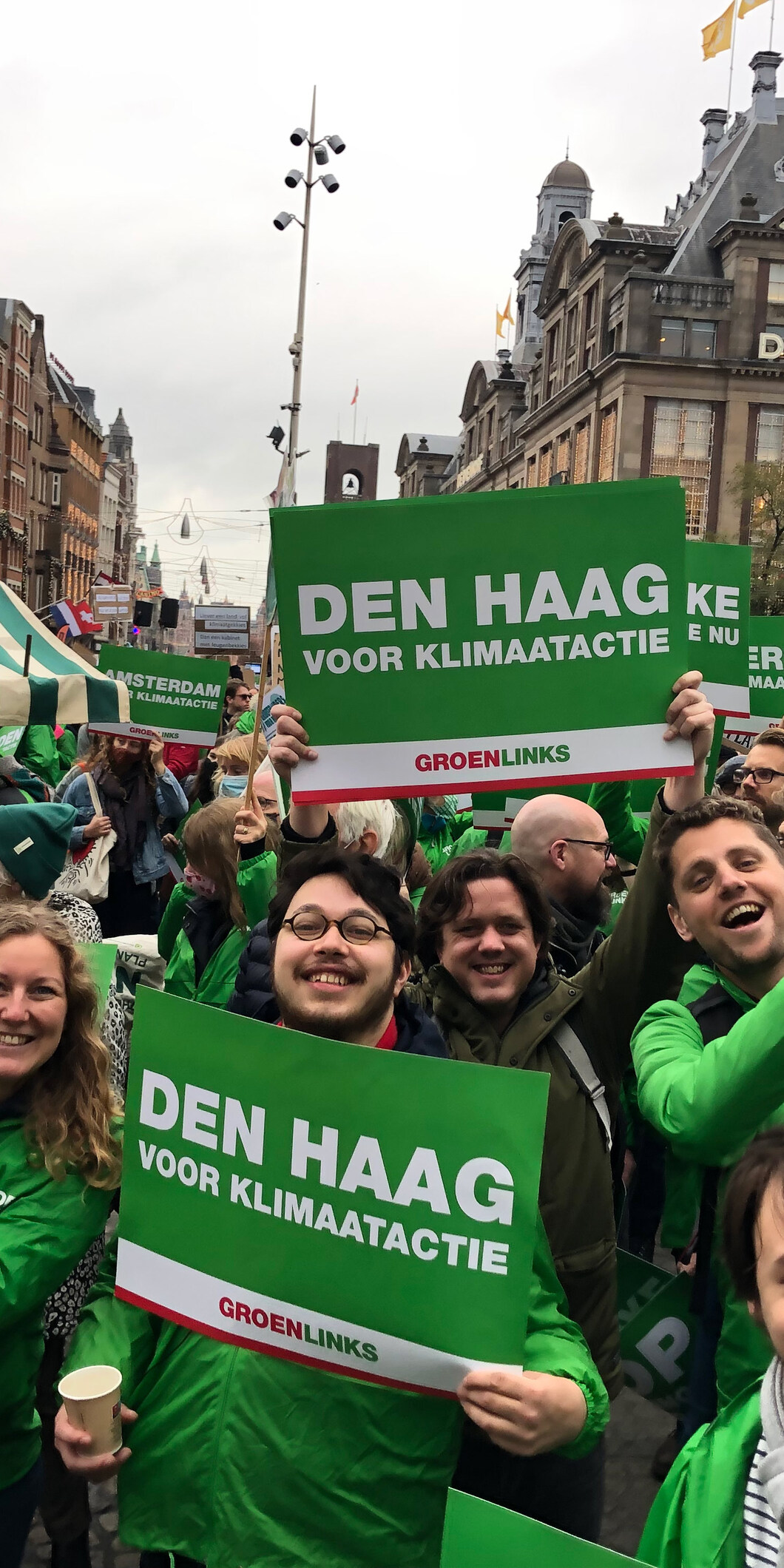 GroenLinksers tijdens de klimaatmars op 6 november 2021