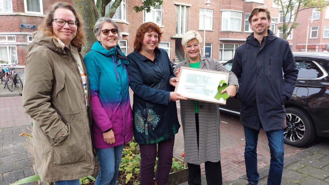 Laak Bloeit ontvangt Groen Lintje 