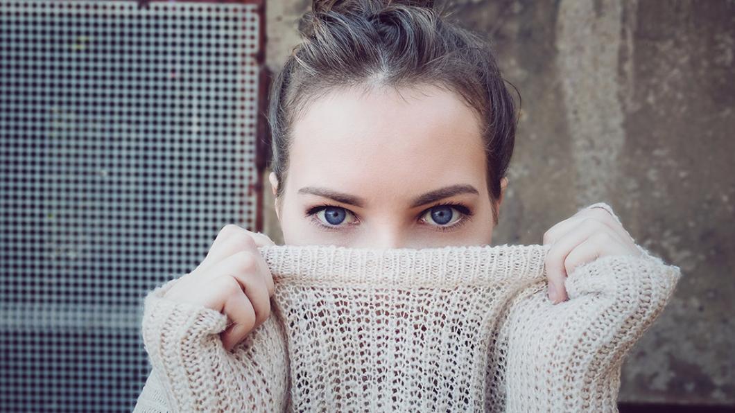 Vrouw met warme trui