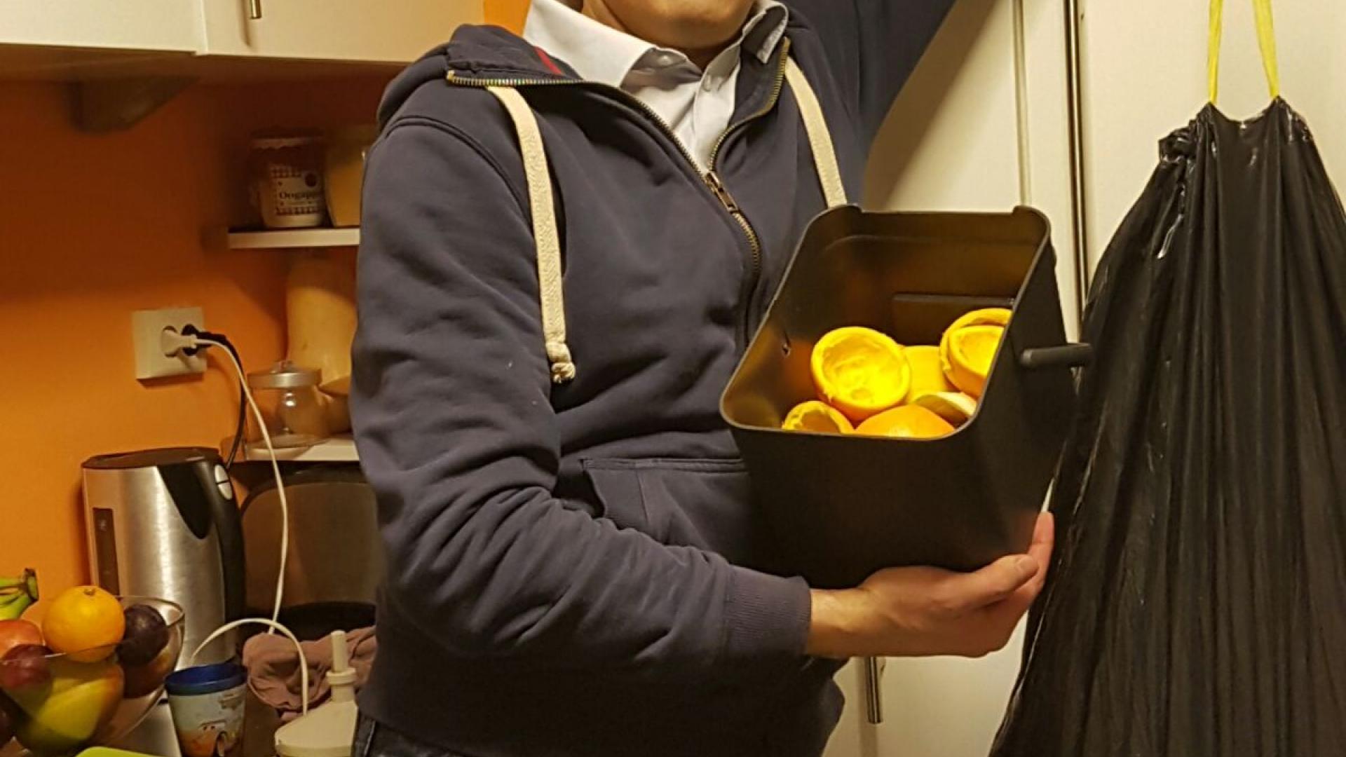Ali al Hadaui laat trots resultaat zien