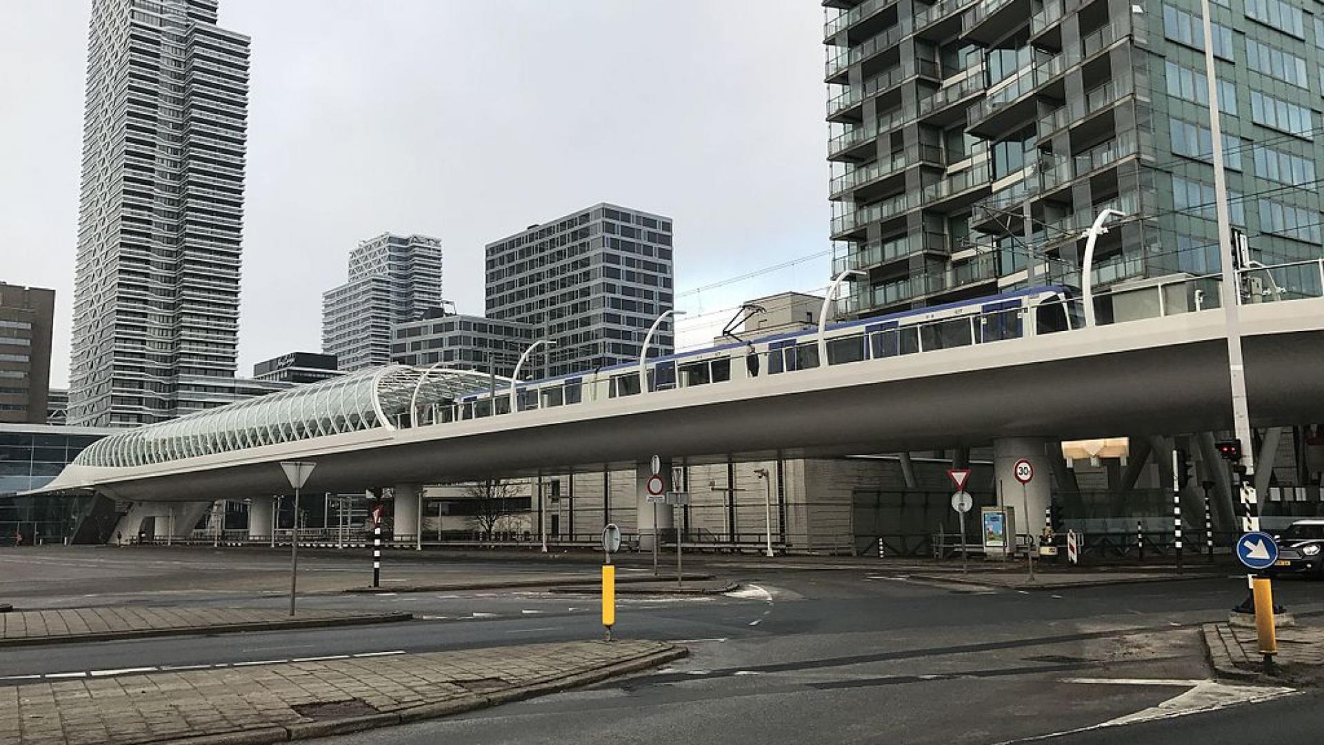 Metrostation Den Haag CS, foto: HKast CC BY-SA 4.0